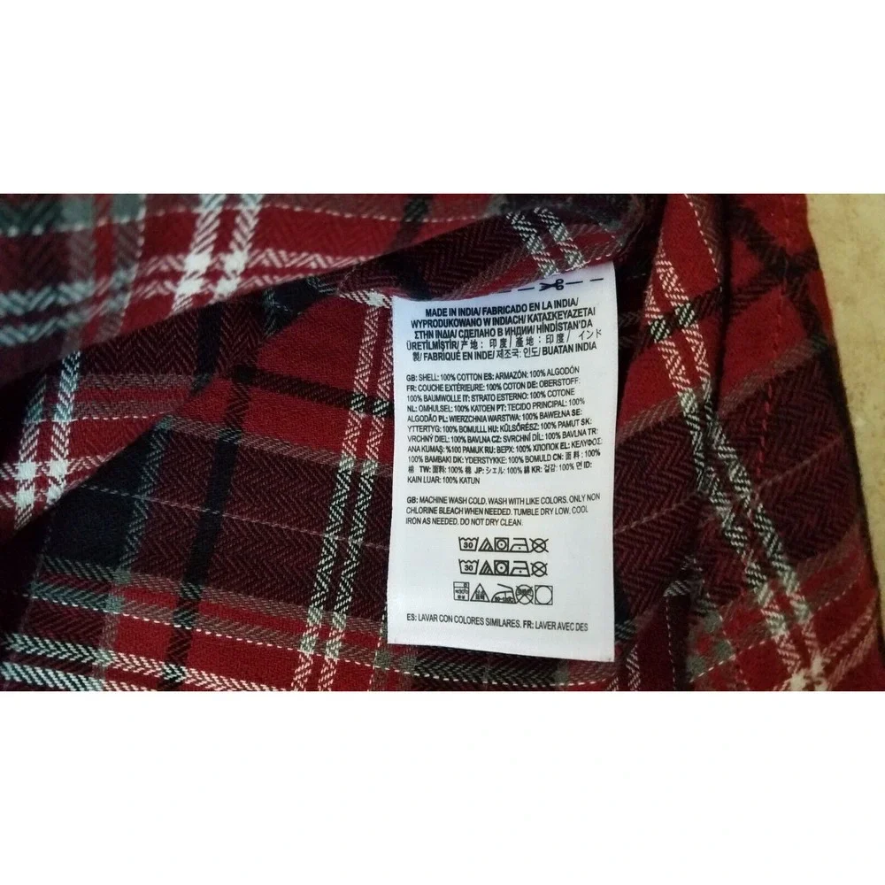 Vans Off the Wall Men Flannel Long Sleeve Button Up Shirt Red Plaid sz Small NEW